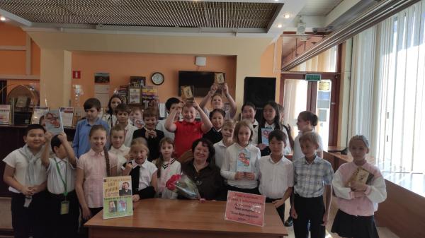 В ЦГДБ прошла встреча с писателем Ольгой Артамоновой