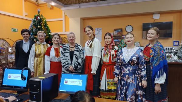 Диво дивное–песня русская